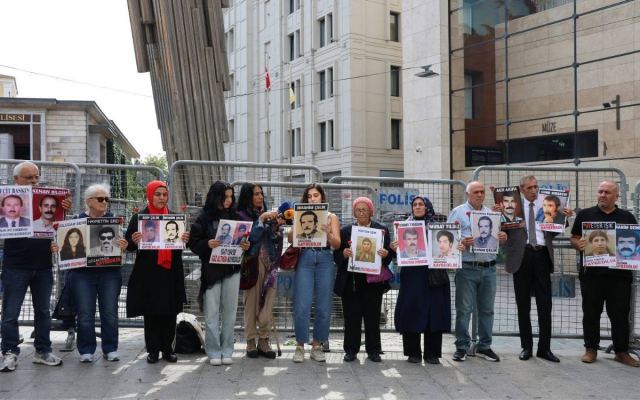 Cumartesi Anneleri 1122. haftada Galatasaray Meydanı’nda toplandı