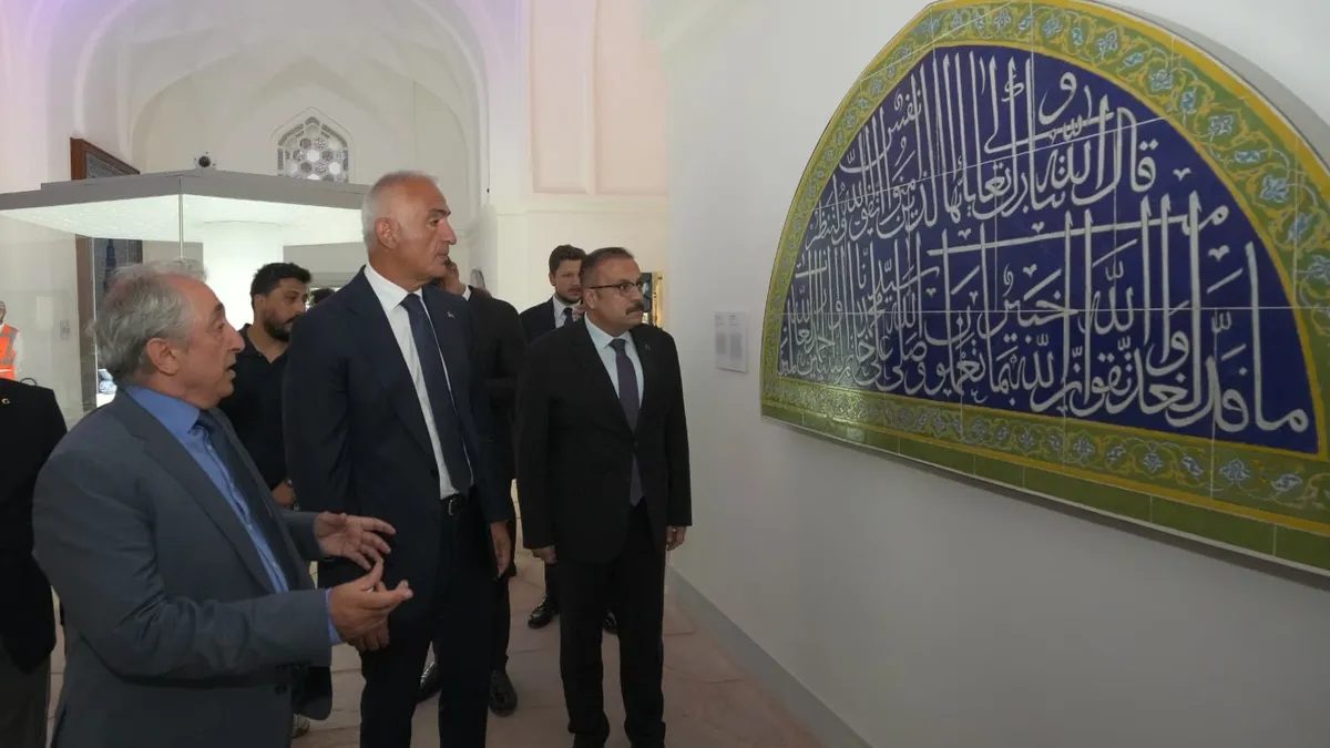 İstanbul Arkeoloji Müzeleri'nde 54 Bin Çini Restore Edildi