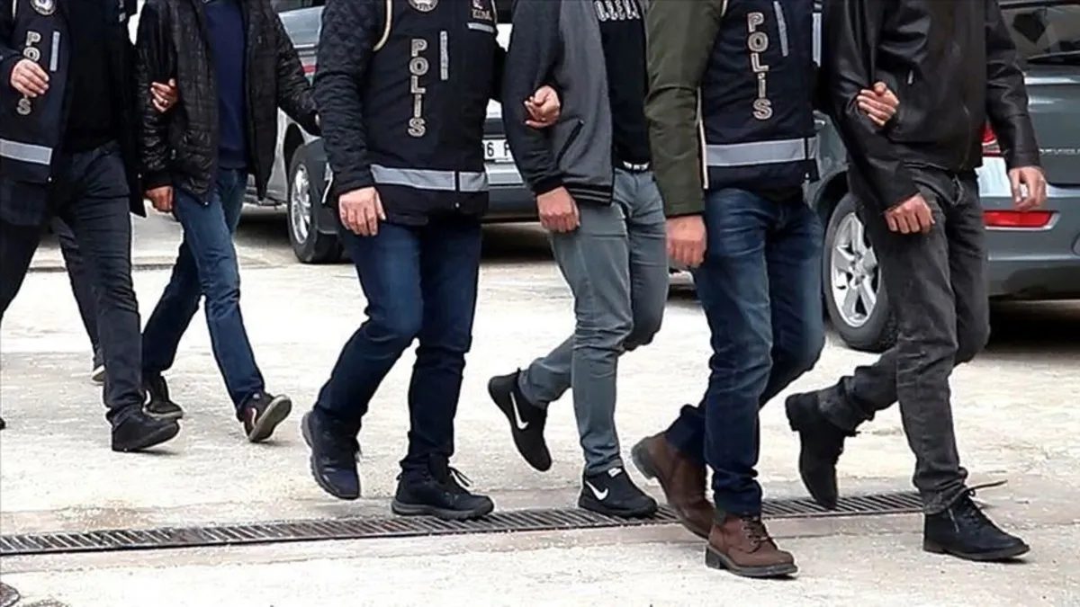 İstanbul merkezli 11 ilde terör operasyonu, 39 kişi gözaltında