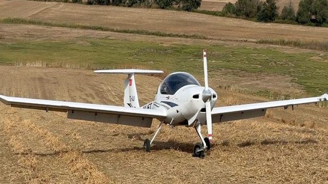 Tekirdağ'da eğitim uçağı tarlaya zorunlu iniş yaptı