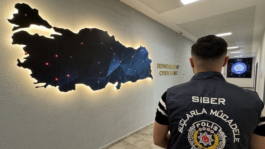 Siber suçlarla mücadele operasyonlarında 76 şüpheli tutuklandı