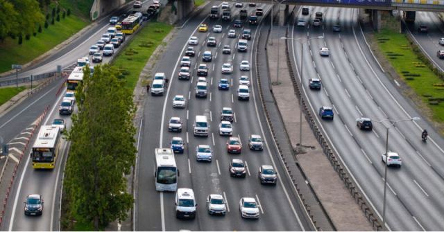 Anadolu Yakası'nda trafik yoğunluğu yüzde 83'e ulaştı