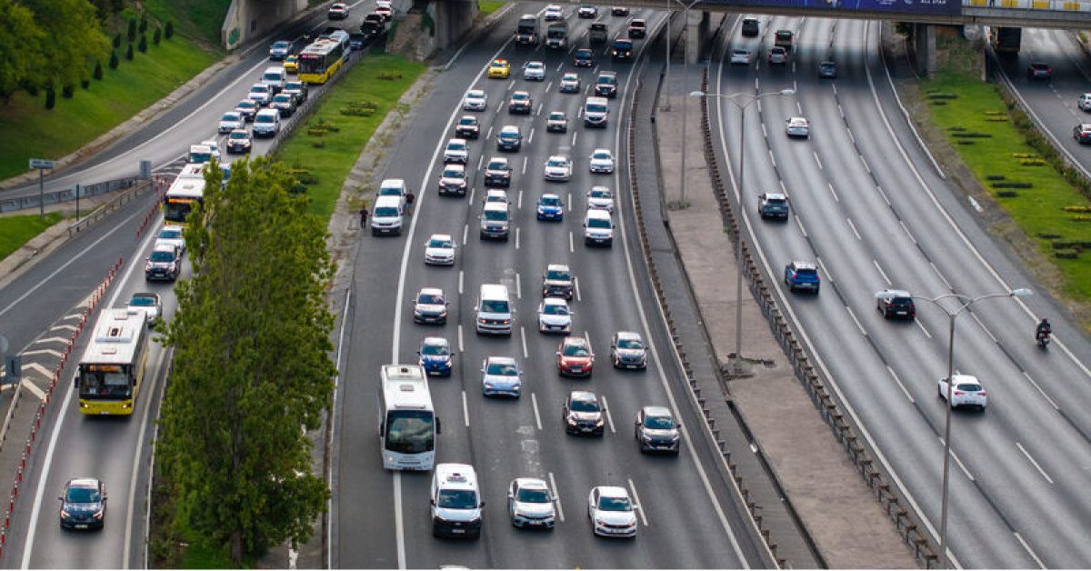 Anadolu Yakası'nda trafik yoğunluğu yüzde 83'e ulaştı