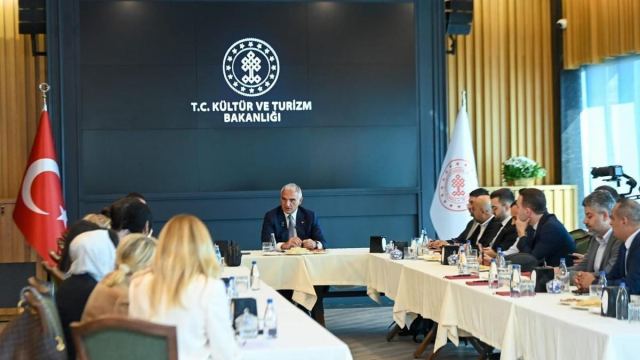 Kültür ve Turizm Bakanı Ersoy, Ayasofya'nın Altında Tünel Var