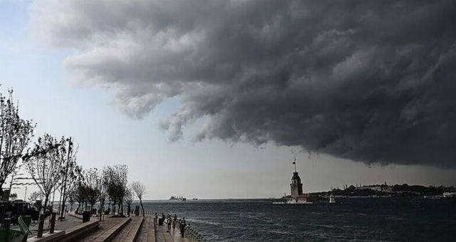 İstanbul'da hava durumu değişiyor: Sağanak yağışlar bekleniyor