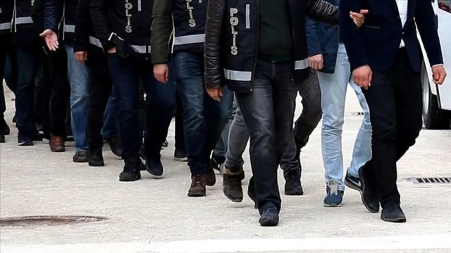 Antalya'da 'Sokaklar Güvende' operasyonu: 7 şüpheli yakalandı