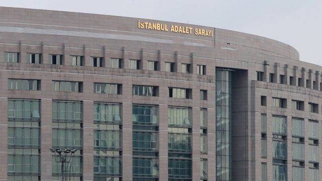 İstanbul'da usulsüz vatandaşlık operasyonunda 52 şüpheliye tutuklama talebi