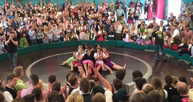 Oktoberfest'te Şeytan Çarkı'nda gizli görüntü skandalı