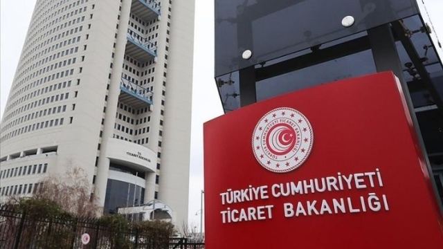 Ticaret Bakanlığı Esenyurt'taki Tekstil İşletmesine Denetim Yaptı