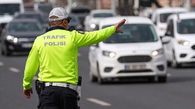 İstanbul'da Yarın Bazı Yollar Trafiğe Kapalı Olacak