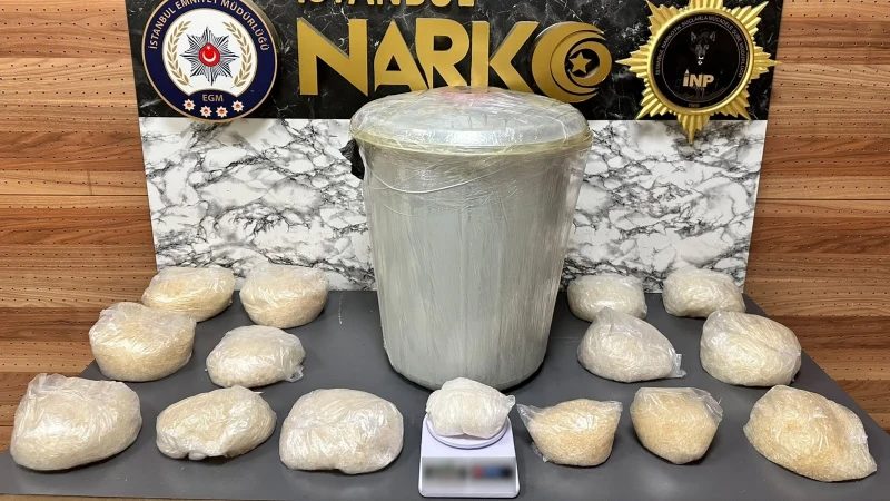 İstanbul'da 34 saatte 6 uyuşturucu operasyonu yapıldı