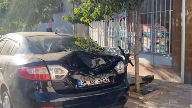 Zeytinburnu'nda Dördüncü Kattan Düşen Genç Yaralandı