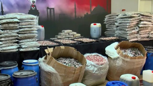 İstanbul'da son bir ayda 1 ton 432 kilo uyuşturucu ele geçirildi