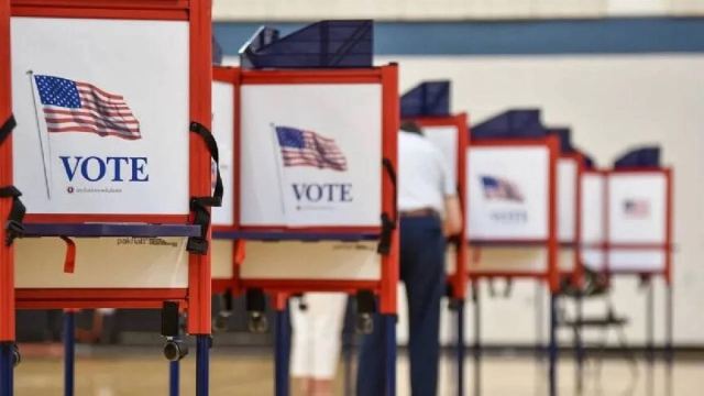 Kongre ara seçimleri için Virginia'da erken oy verme başladı