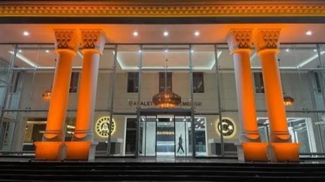 Düzce'de İcra Müdürü ve Avukat Katiplerine Operasyon Yapıldı