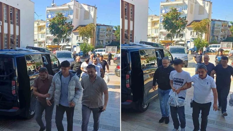 Fatih'te Okul Çevresinde Pompalı Tüfekle Yakalanan Şüpheliler Adliyeye Sevk Edildi