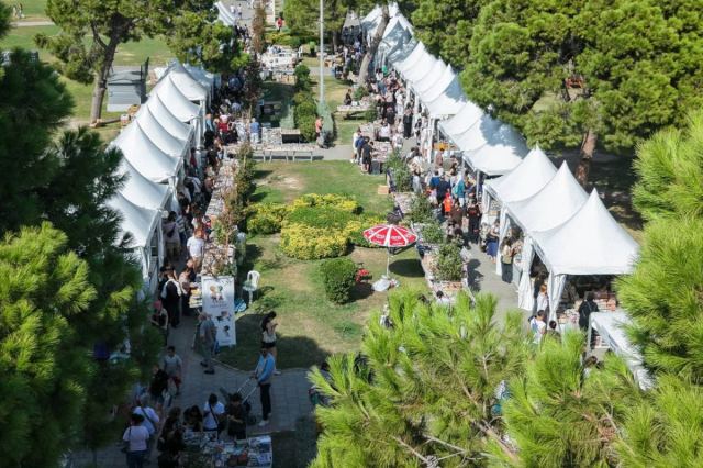 İzmir'de İZKİTAP Fuarı'na yoğun ilgi gösterildi