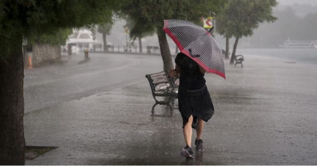 İstanbul'a kuvvetli yağış uyarısı: Sıcaklıklar düşecek
