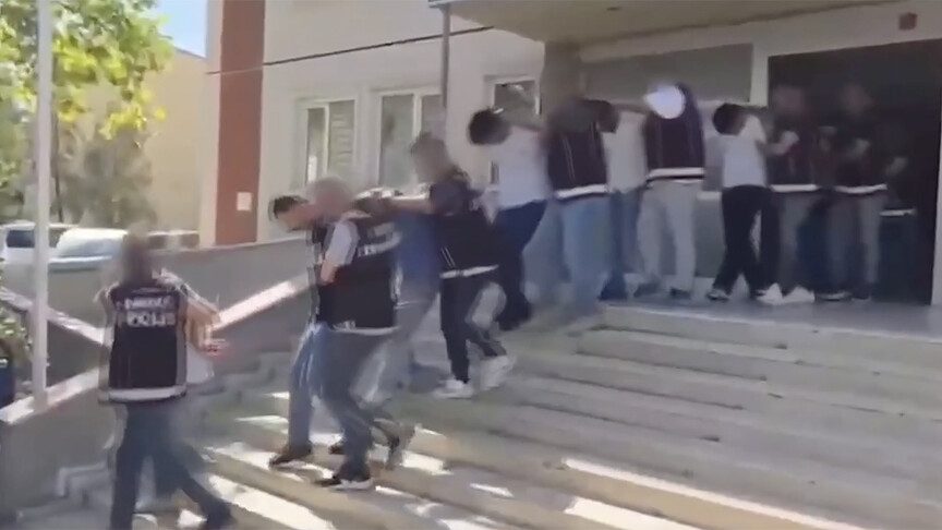 Diyarbakır'da uyuşturucu operasyonunda 26 zanlı tutuklandı