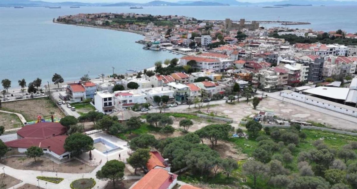 Emekliler Çandarlı'ya Taşınıyor: Uygun Fiyatlarla Huzur Buluyor