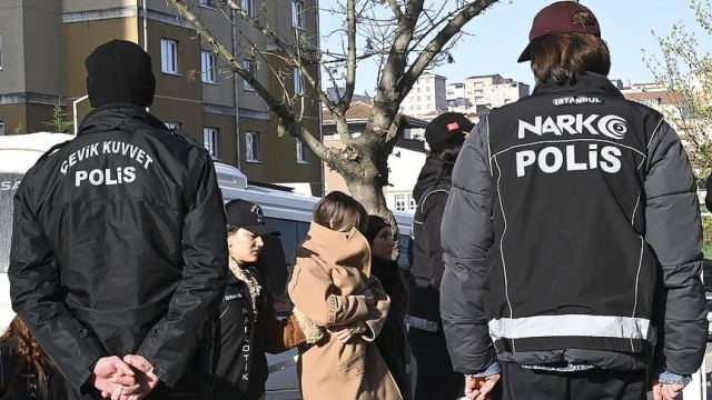 İstanbul'da sokak satıcılarına yönelik operasyonda 164 tutuklama