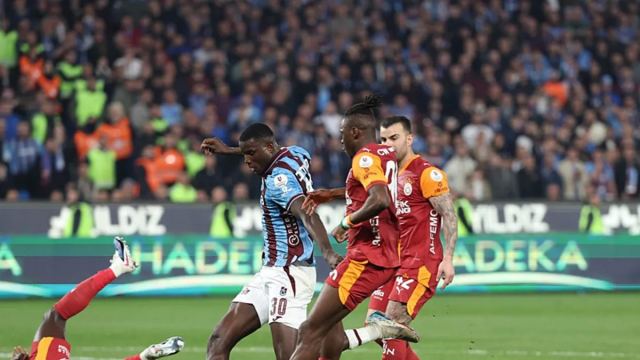 Trabzonspor Galatasaray Maçında Kadrolar Belli Oldu