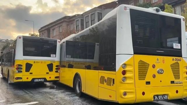 İETT otobüsleri Beyoğlu'nda çarpıştı
