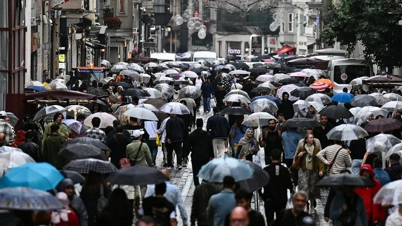 Türkiye genelinde sıcaklıklar düşüyor, 14 il için alarm verildi