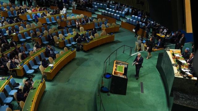 Tibi, Netanyahu'nun BM'deki Boş Salona Konuşmasına Tepki Gösterdi