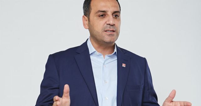 Çiğli Belediye Başkanı Yıldız AKP'ye katılmak için görüşüyor