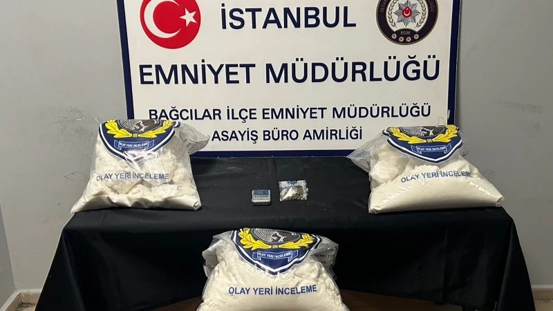 Bağcılar'da uyuşturucu operasyonu: 23 kilo ham madde ele geçirildi
