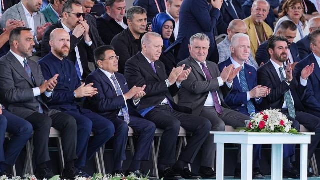 Cumhurbaşkanı Erdoğan, İstanbul'da Yağlı Güreş Finalini İzledi