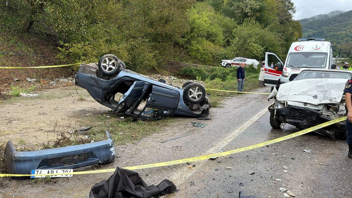 Kumluca'da Kaza: Cenazeye Giden Genç Hayatını Kaybetti