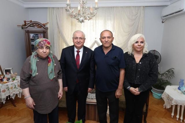 Bakan Güler, Şehit Alaattin Buluç’un Ailesini Ziyaret Etti