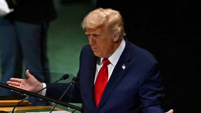 Trump, İran Cumhurbaşkanı Pezeşkiyan ile görüşmeye açık olduğunu bildirdi