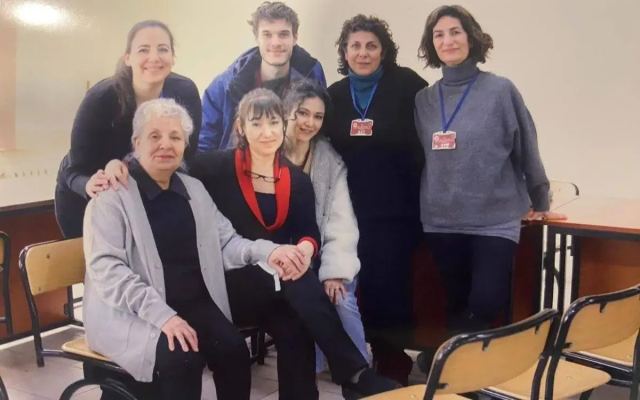 Mine Özerden’den kitap dayanışması çağrısı