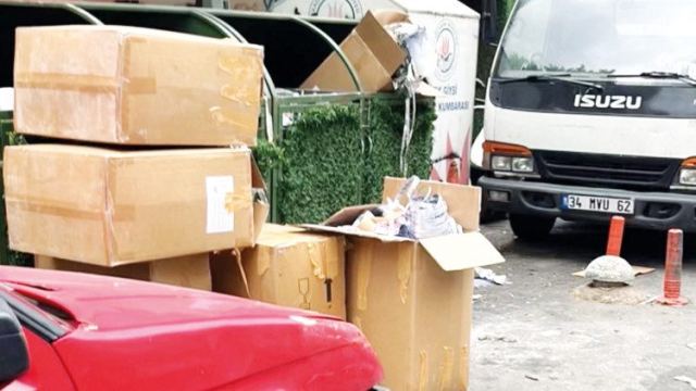 Fatih'te Uyuşturucu Operasyonu: 10 Bin 900 Hap Ele Geçirildi