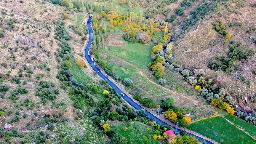 Bitlis'te Kırsal Yollar Konforlu Hale Getiriliyor