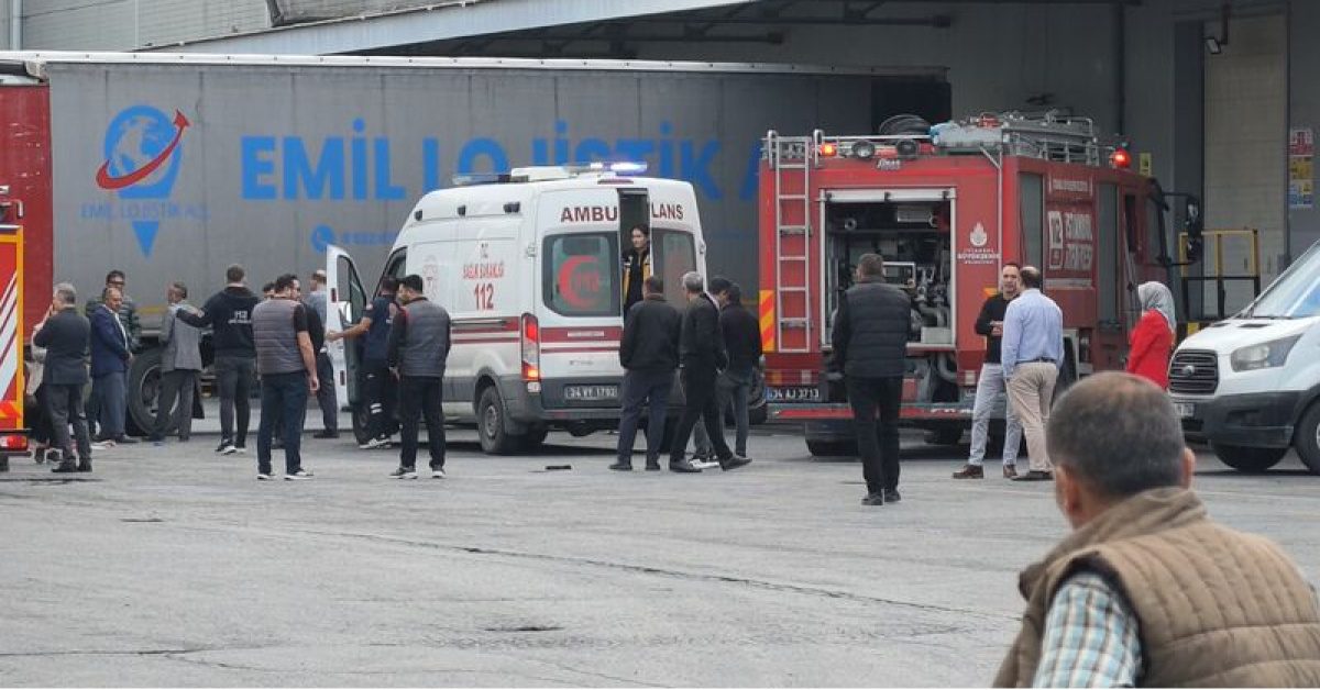 Esenyurt'ta TIR kazasında işçi hayatını kaybetti