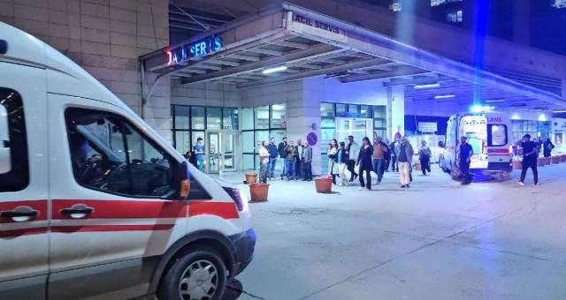 Kurtalan'da Gıda Zehirlenmesi: Hastaneye Kaldırılan Sayısı 88