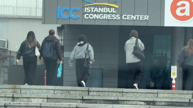 İstanbul'da Konser Sonrası İki Genç Hayatını Kaybetti