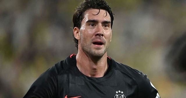 Beşiktaş'a Vlahovic müjdesi, takımla çalışmalara başladı