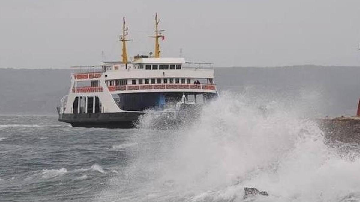 Deniz Ulaşımında Hava Engeli: Gökçeada ve Bozcaada Seferleri İptal Edildi