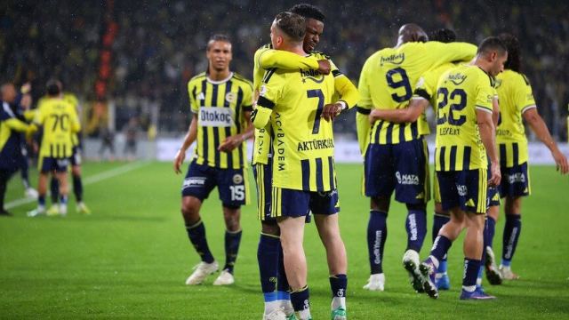 Fenerbahçe, Slavia Prag'ı UEFA Şampiyonlar Ligi'nde ağırlıyor