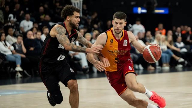 Beşiktaş, Galatasaray'ı 83-80 ile yenerek derbiyi kazandı