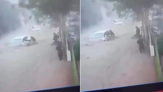 Ayazağa'da selde mahsur kalan sürücüyü esnaf kurtardı