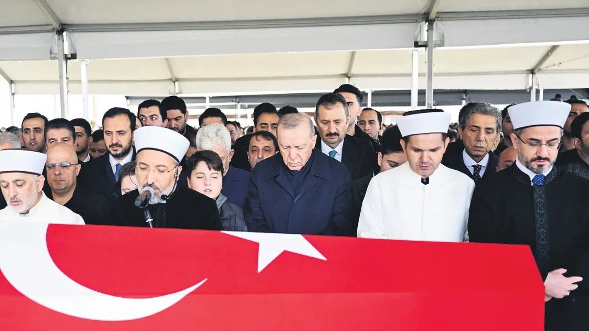 Dündar Ziya Gültekin Üsküdar'da Son Yolculuğuna Uğurlandı