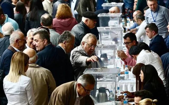 Baroların Seçimleri: İstanbul'da Rıza Saka Başkan Seçildi