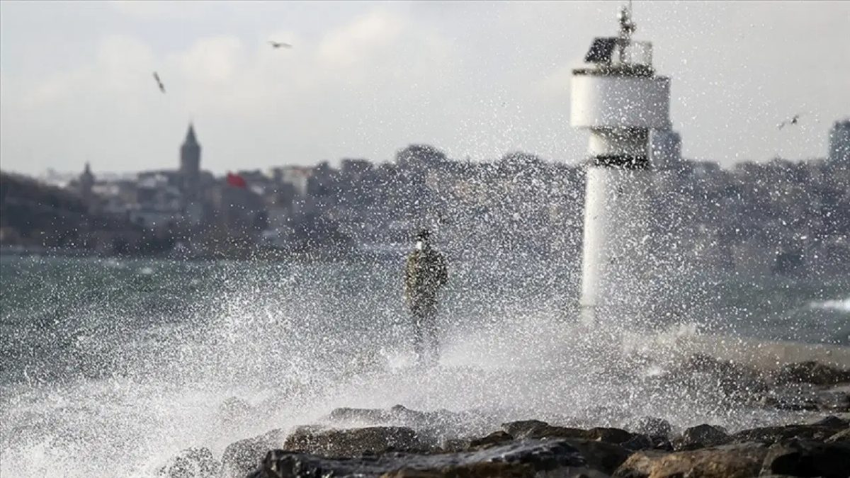 Marmara Bölgesi için Meteoroloji'den fırtına uyarısı
