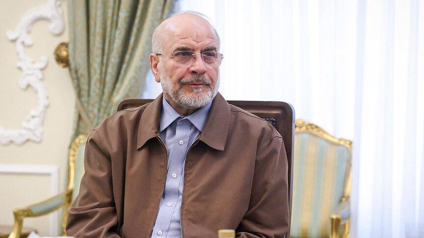 İran Meclis Başkanı Kalibaf: Hem savaşıyor hem müzakere ediyoruz
